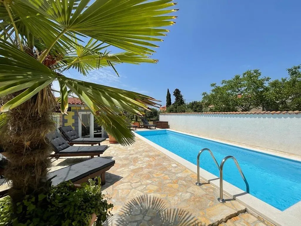 Holiday Home Bukovac Pola