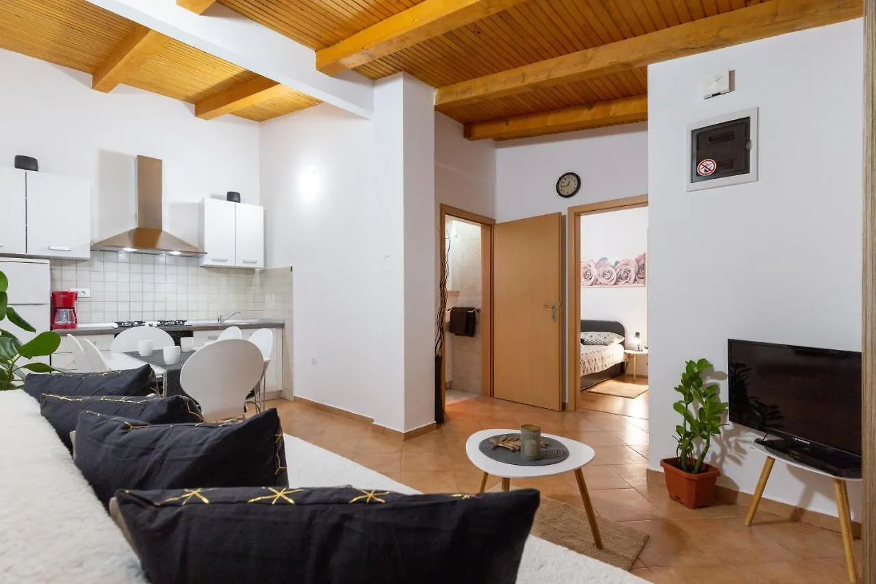 Holiday Home Bukovac Pola