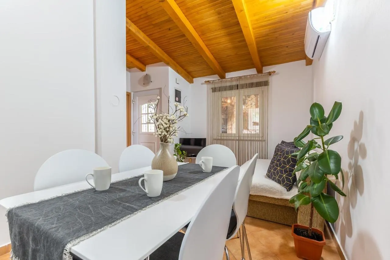 Holiday Home Bukovac Pola